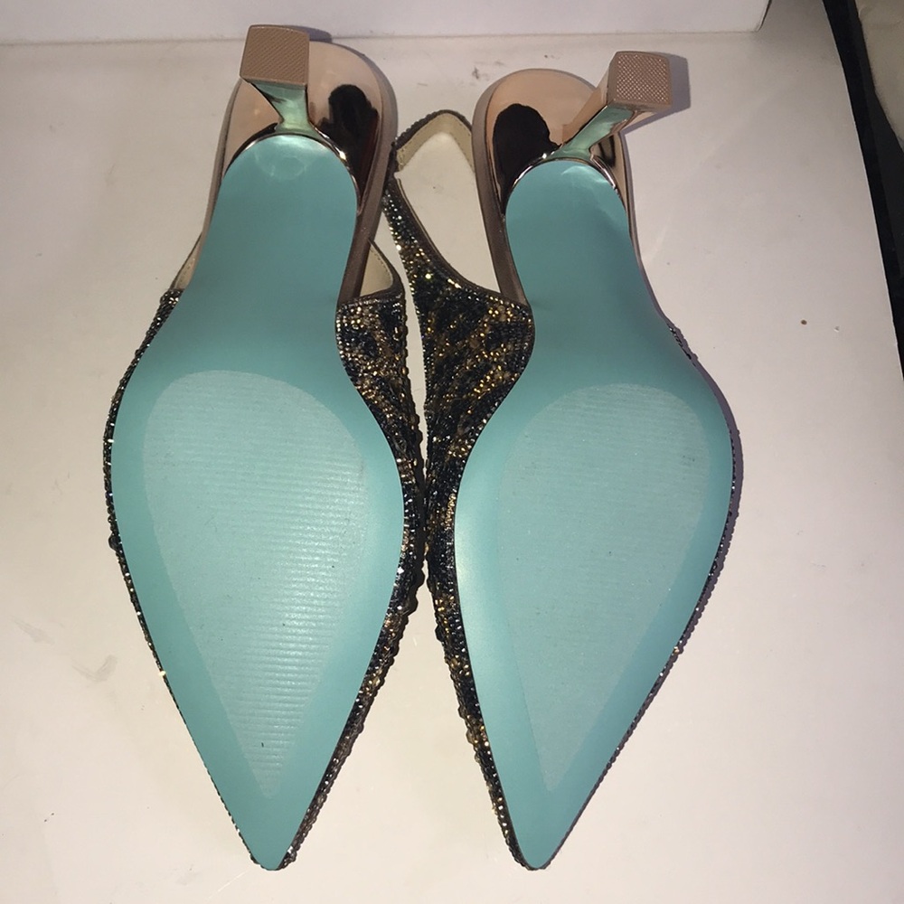 NIB Women’s Betsey Johnson Leopard Shoes - Picture 8 of 11